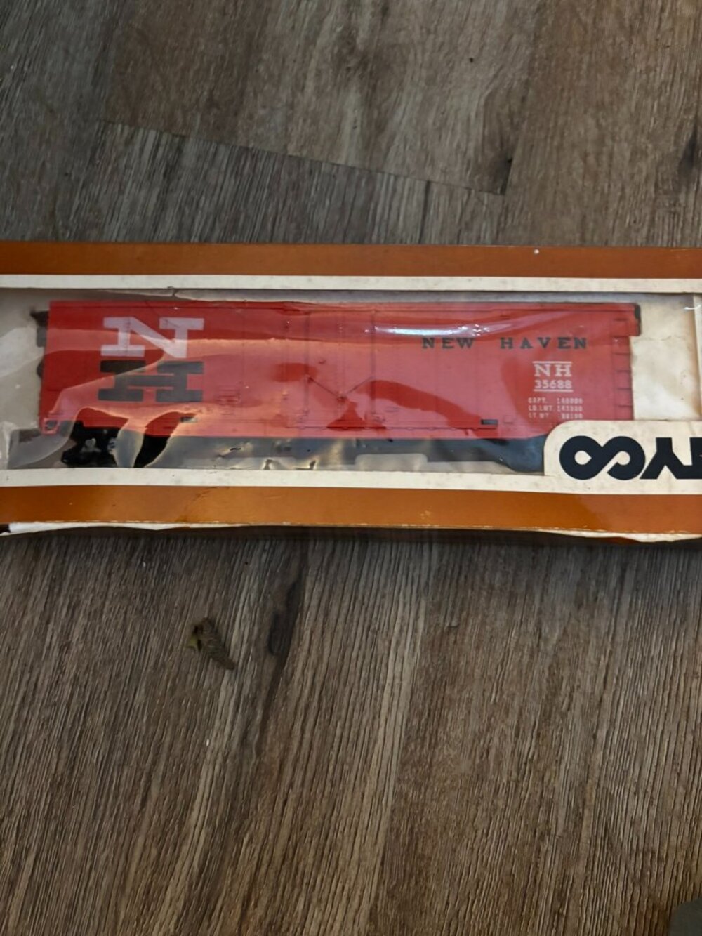 Tyco HO Box Car 30 ft Plug Door New Haven 339B railroad train set up display